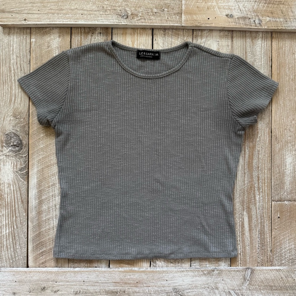 FREE W/ ITEM EQUAL/MORE VALUE Thick Ribbed Gray Ribbed Baby Tee